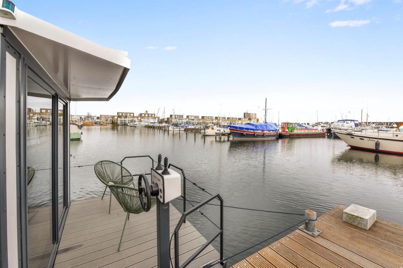 Cosy Tiny Houseboats Near And Restaurants By Weltevreden Experience