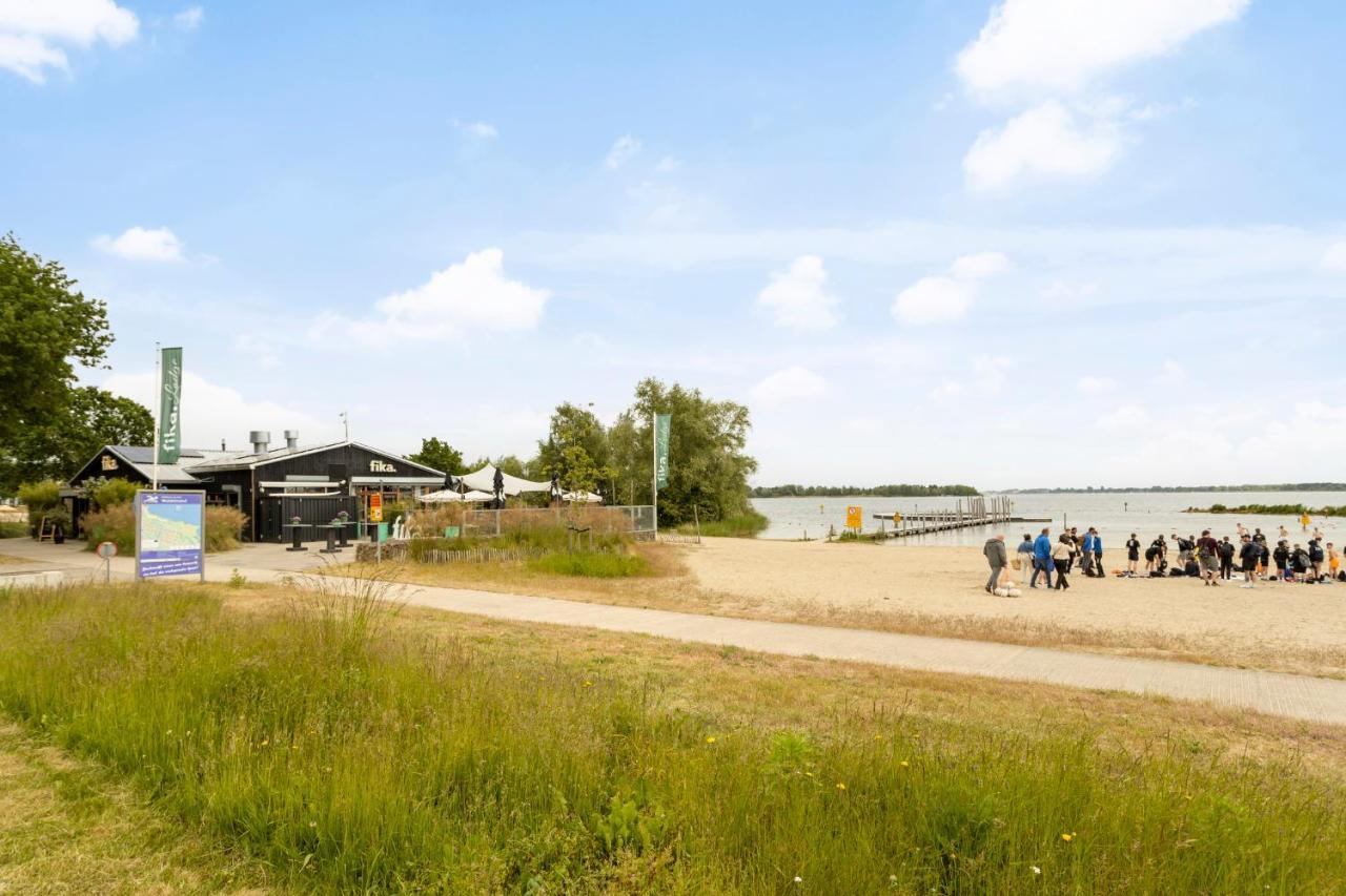 Cosy Tiny Houseboats Near And Restaurants By Weltevreden Experience