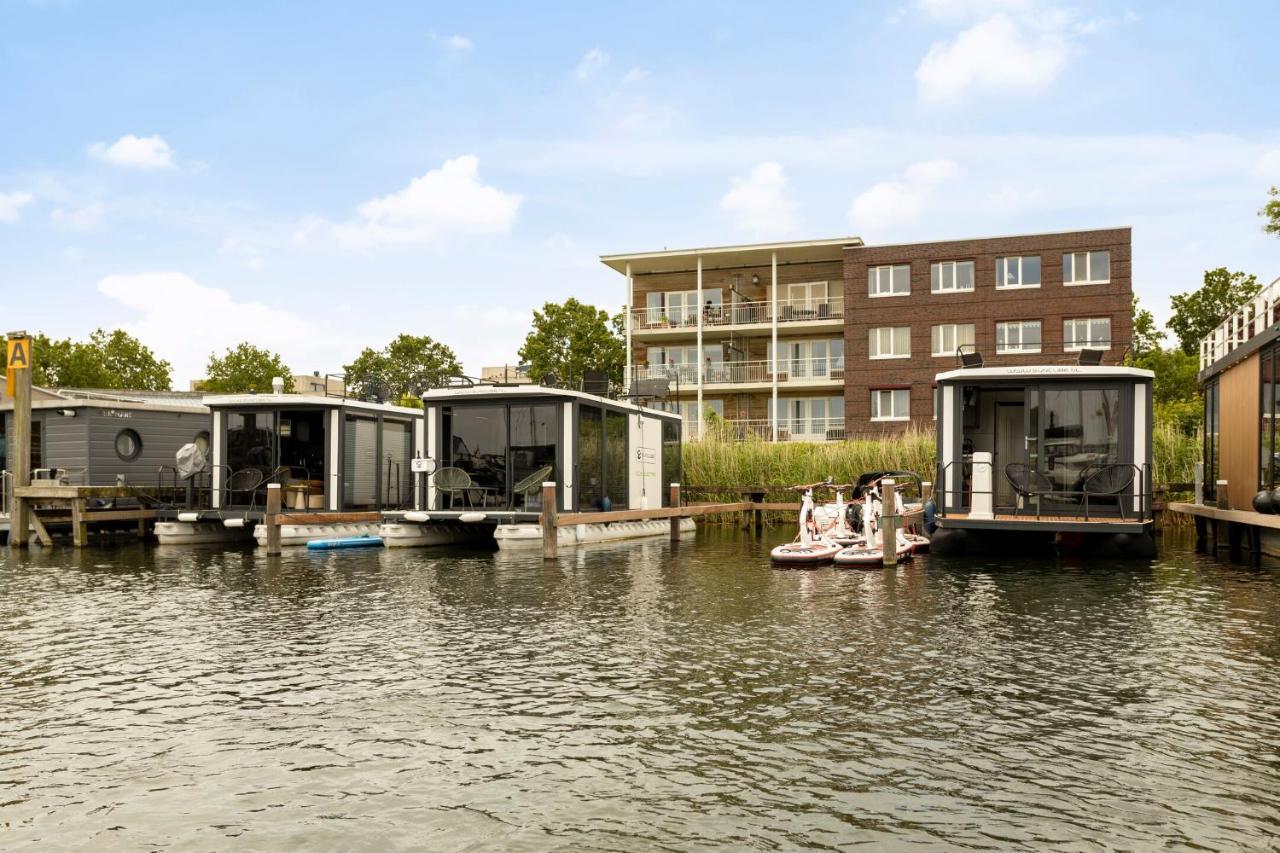 Cosy Tiny Houseboats Near And Restaurants By Weltevreden Experience * Zeewolde